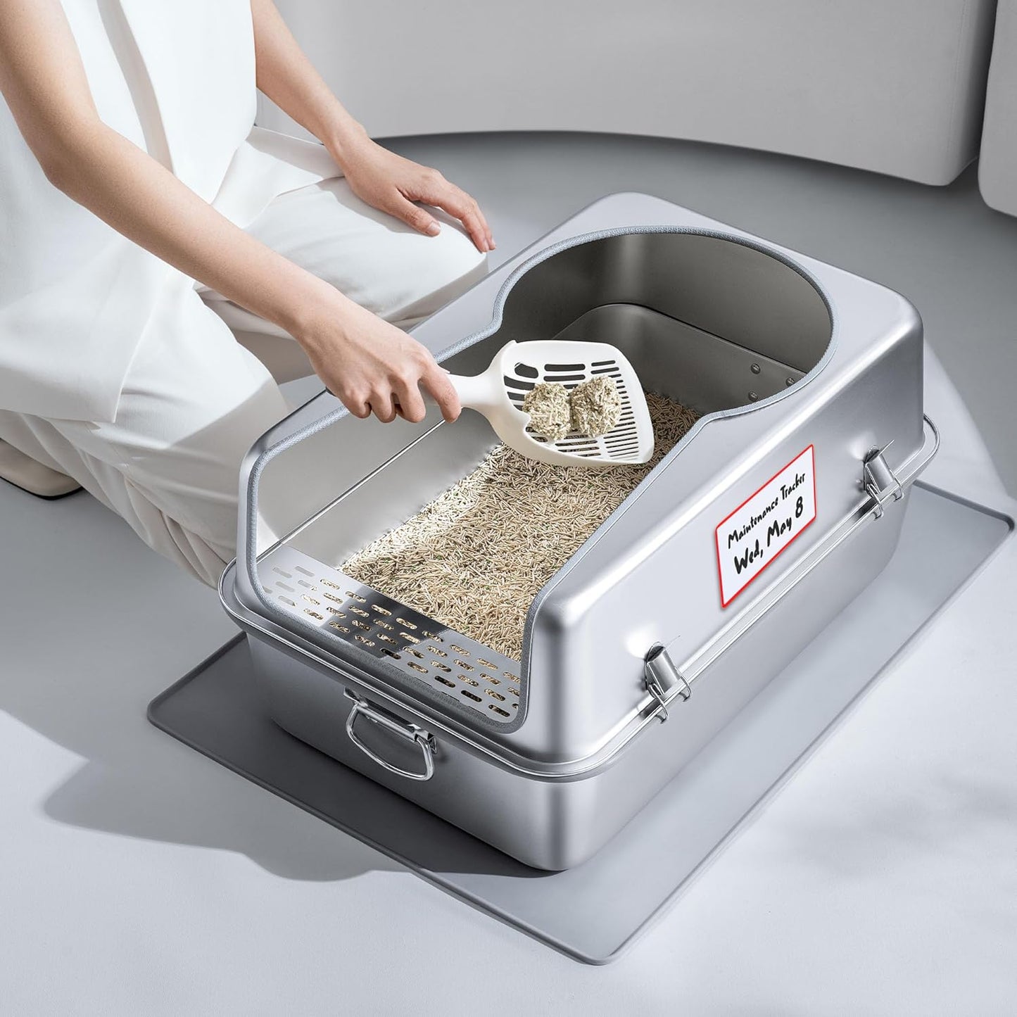 XL Metal Cat Litter Box with Lid – Non-Stick, Odor Control, Stainless Steel, Rust-Resistant, High-Sided – Easy to Clean with Handles, No-Slip Base, Leak-Proof Seal, 5 Clips, Cleaning Tracker